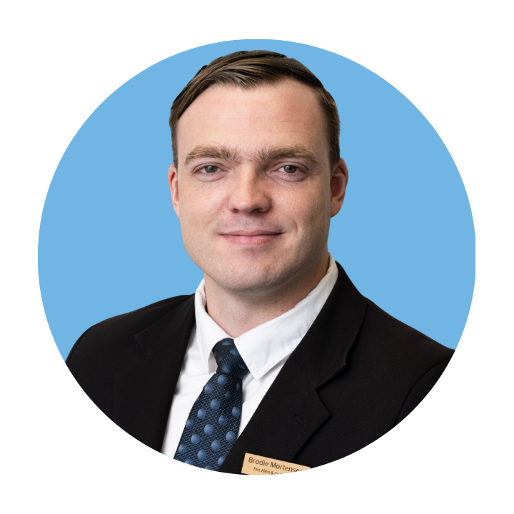Des Allen Staff - Brodie Mortensen